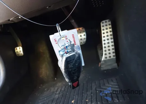 2013 Mercedes-Benz C 300 Sport 4Matic из США, поврежденный, VIN WDDGF8AB7DR261127